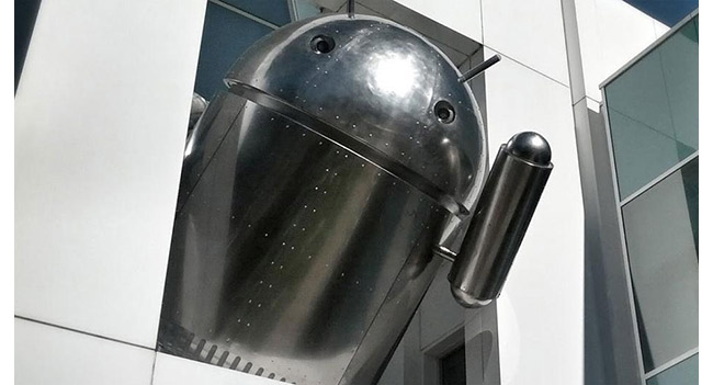 Нова статуя Android красується в офісі Google в Маунтін-В'ю